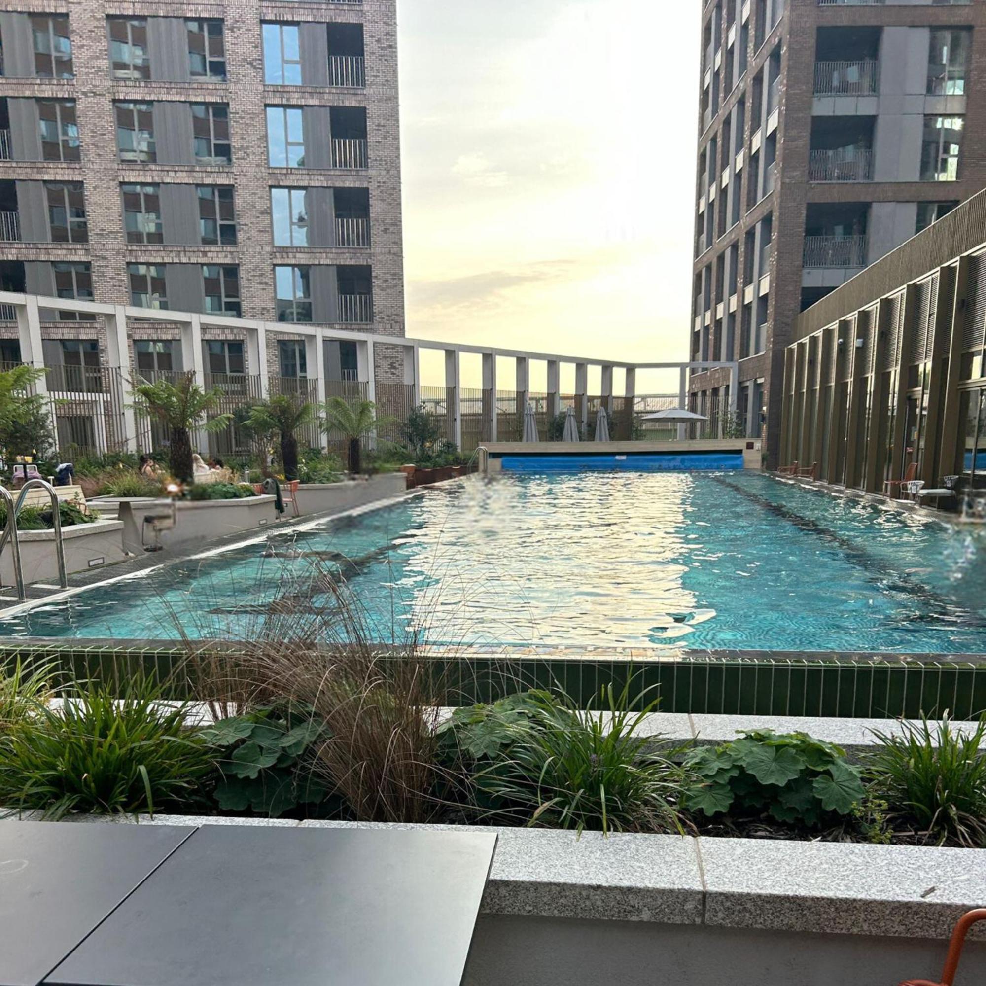 Rentitrev Modern Flat In Exclusive Wandsworth Area *