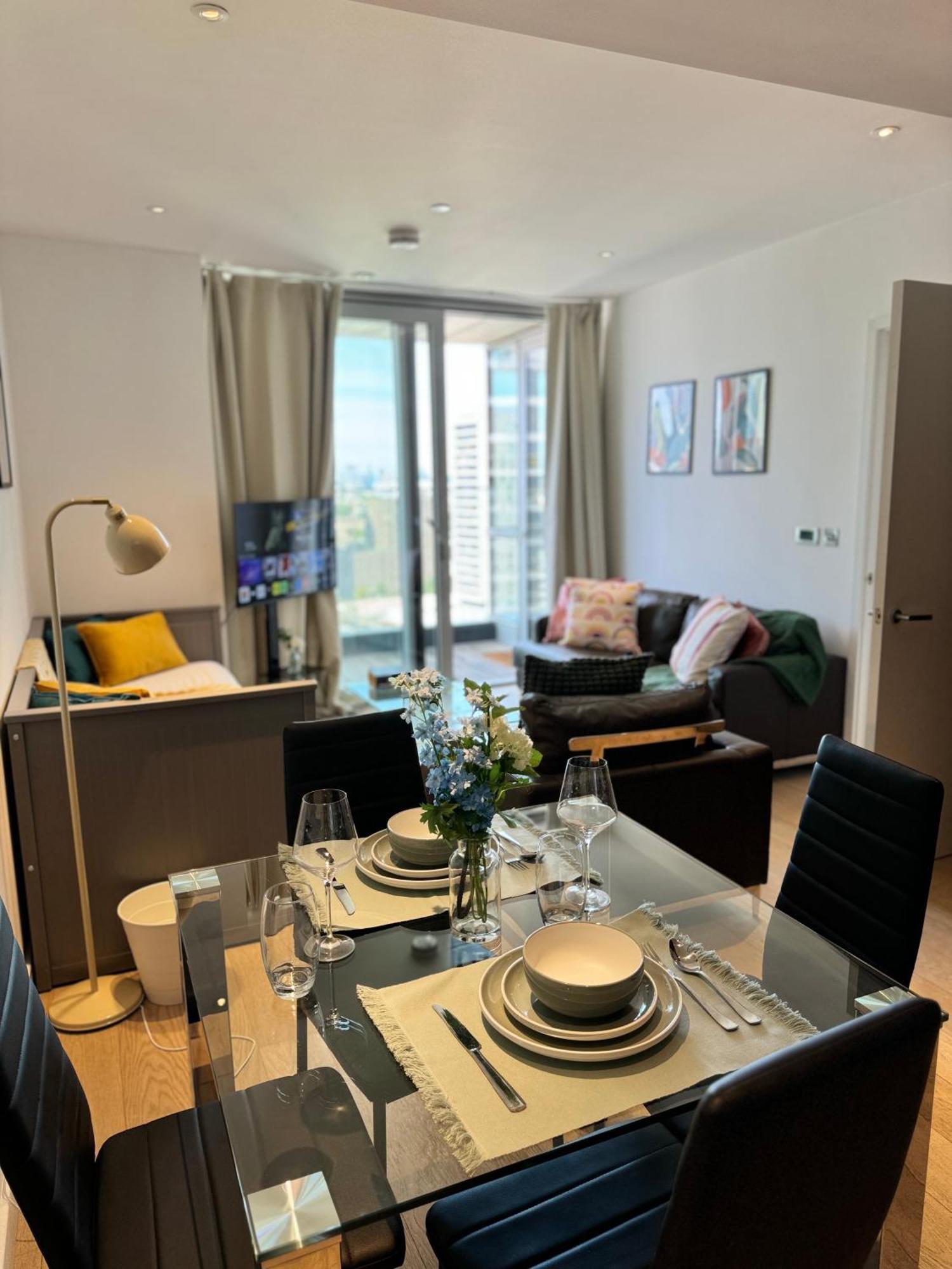 Scenic View 1-bed Near Downtown With Free Wifi * Londres