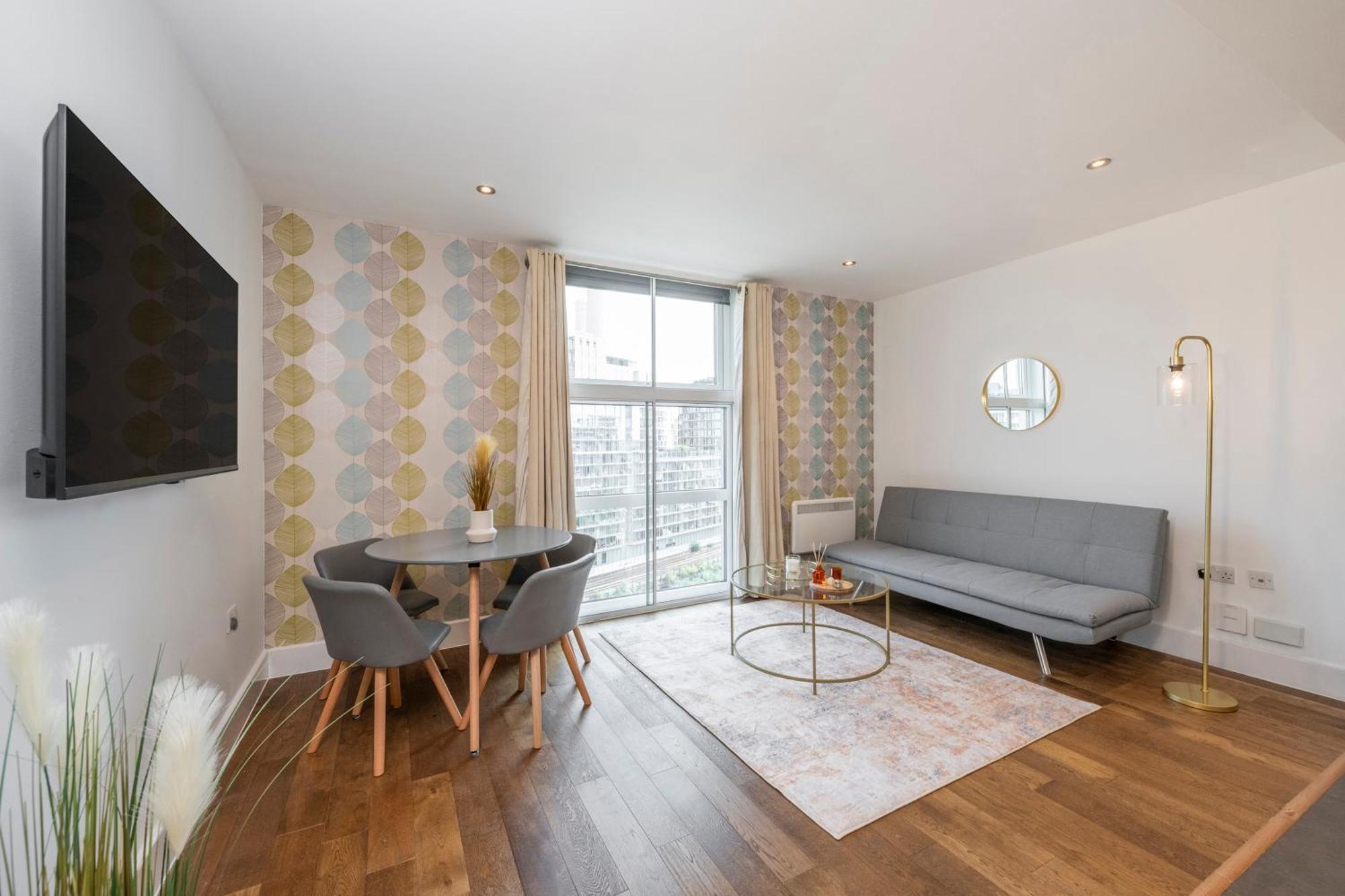 Stylish 2 Bedroom In Chelsea By Battersea Park With Ac