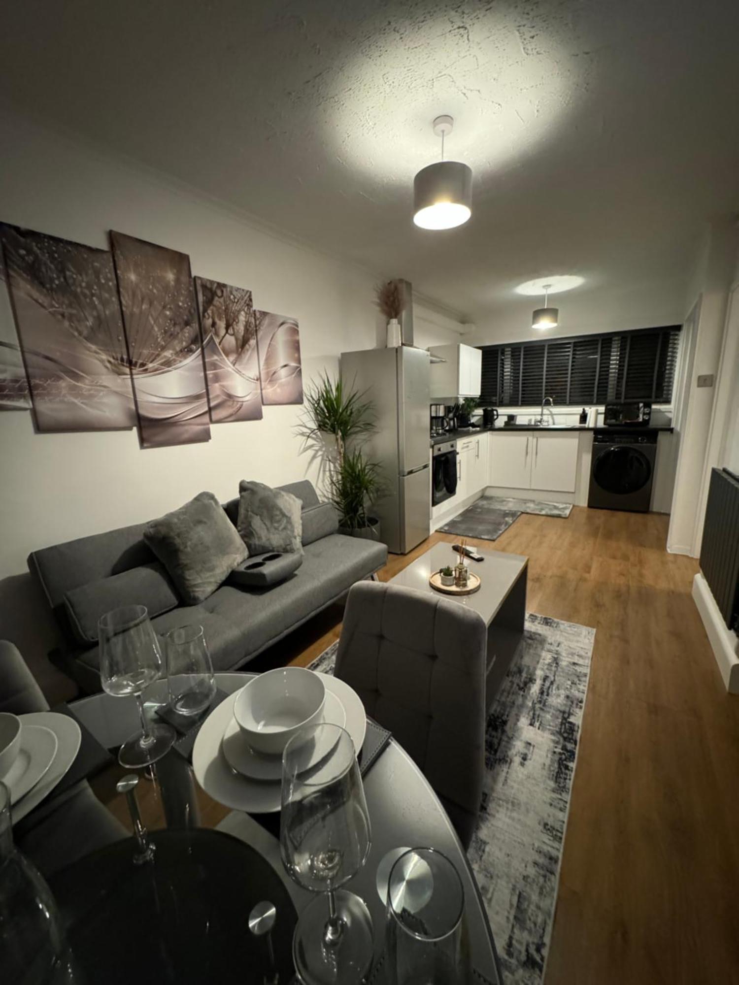 Modern 1 Bed In Greenwich - Wifi - Netflix And Stations Nearby * Londres