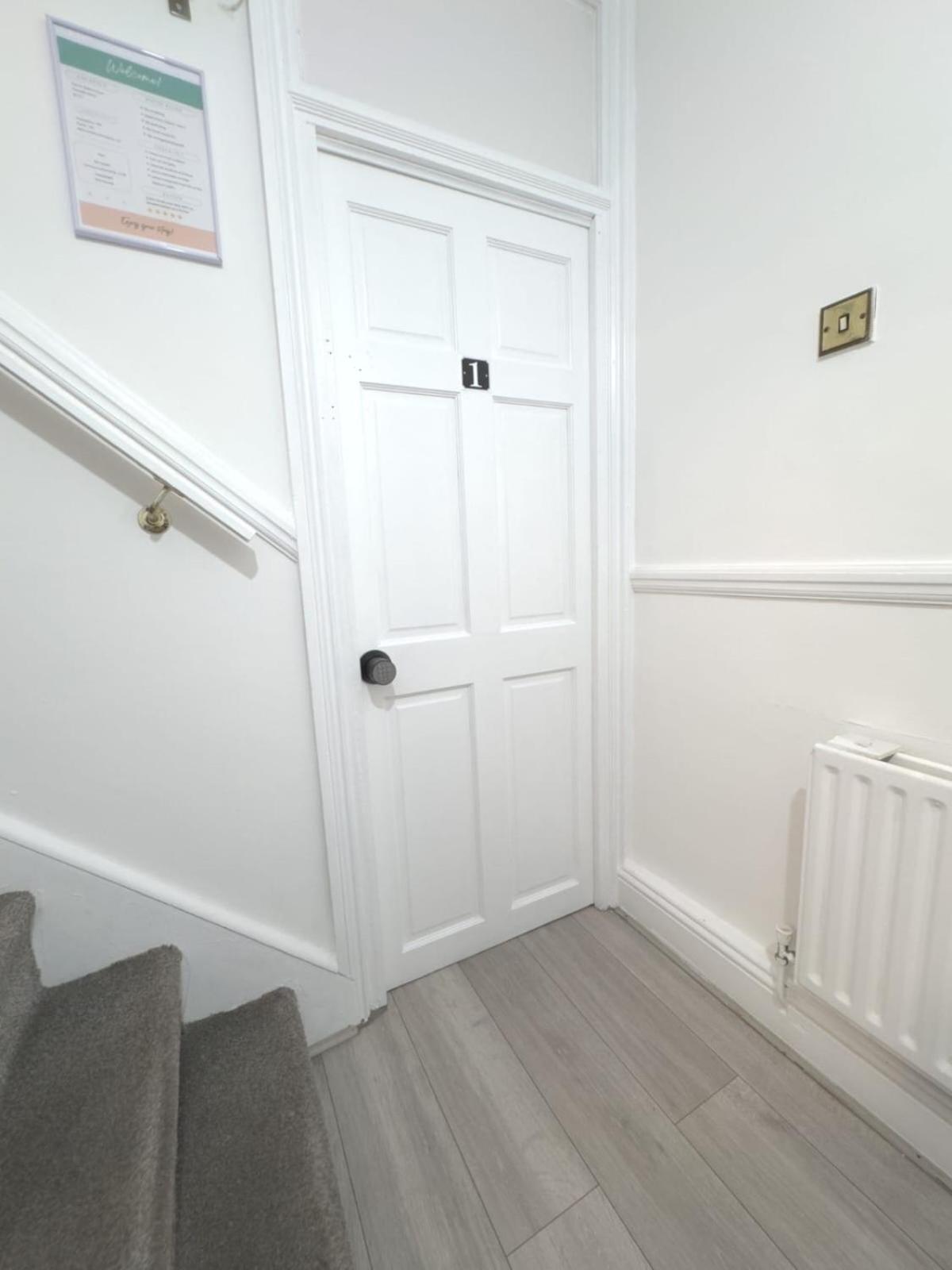 Homestay Buxton Court