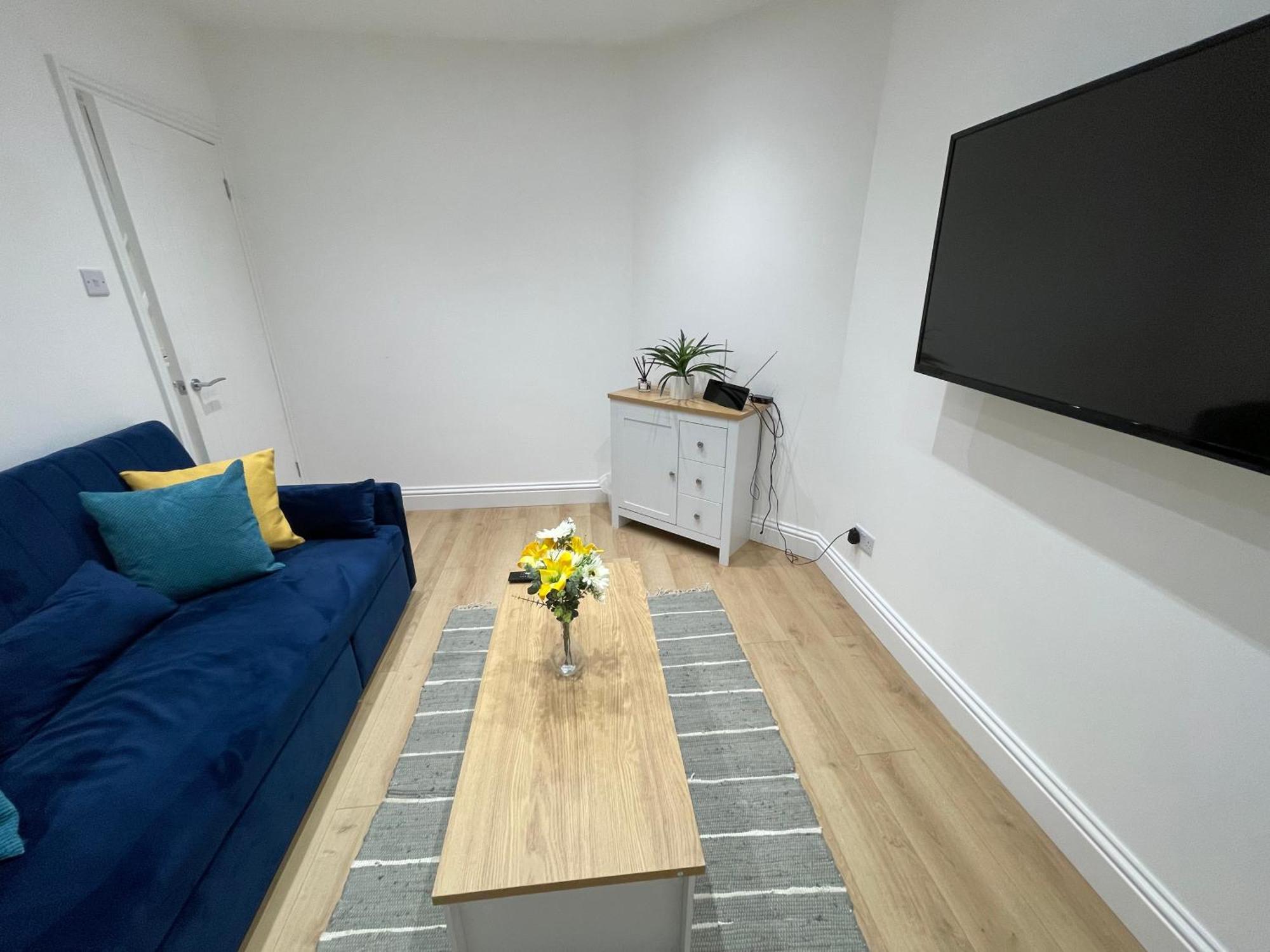 Ferienhaus Beautiful Newly Renovated House Sleeps 6 People, Only 12 Minutes By Tube To Oxford Circus *
