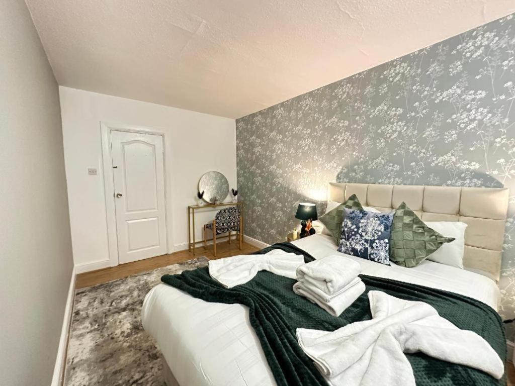 Apartamento Three Bedroom Near Hyde Park Londres