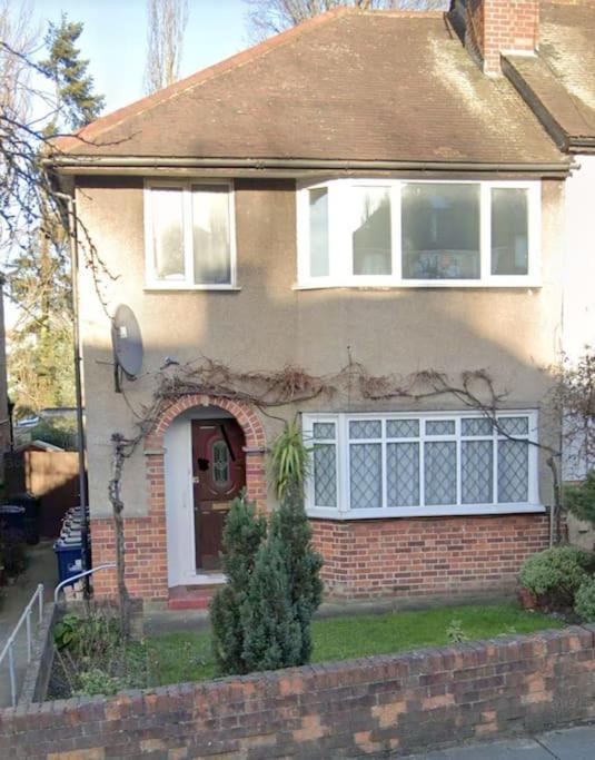 2 Bed, Wembley, Ealing, * Londres