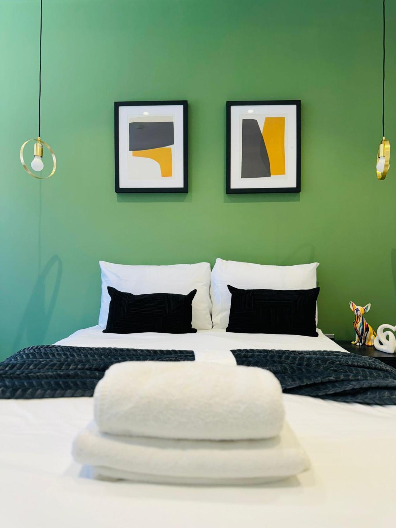 Luxury Flats, Ideal For Tourists * Londres