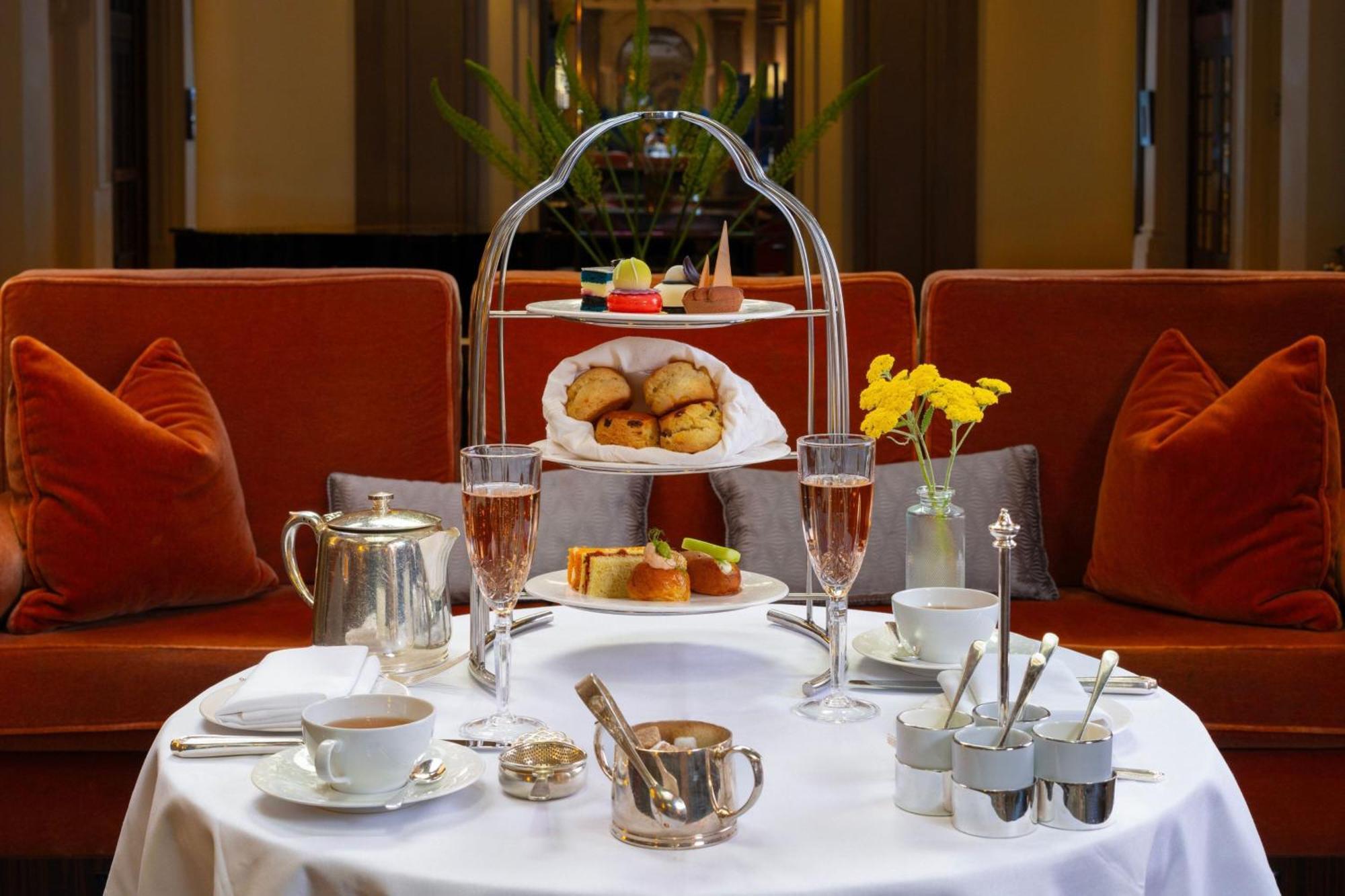 Sheraton Grand Park Lane Hotel 5*