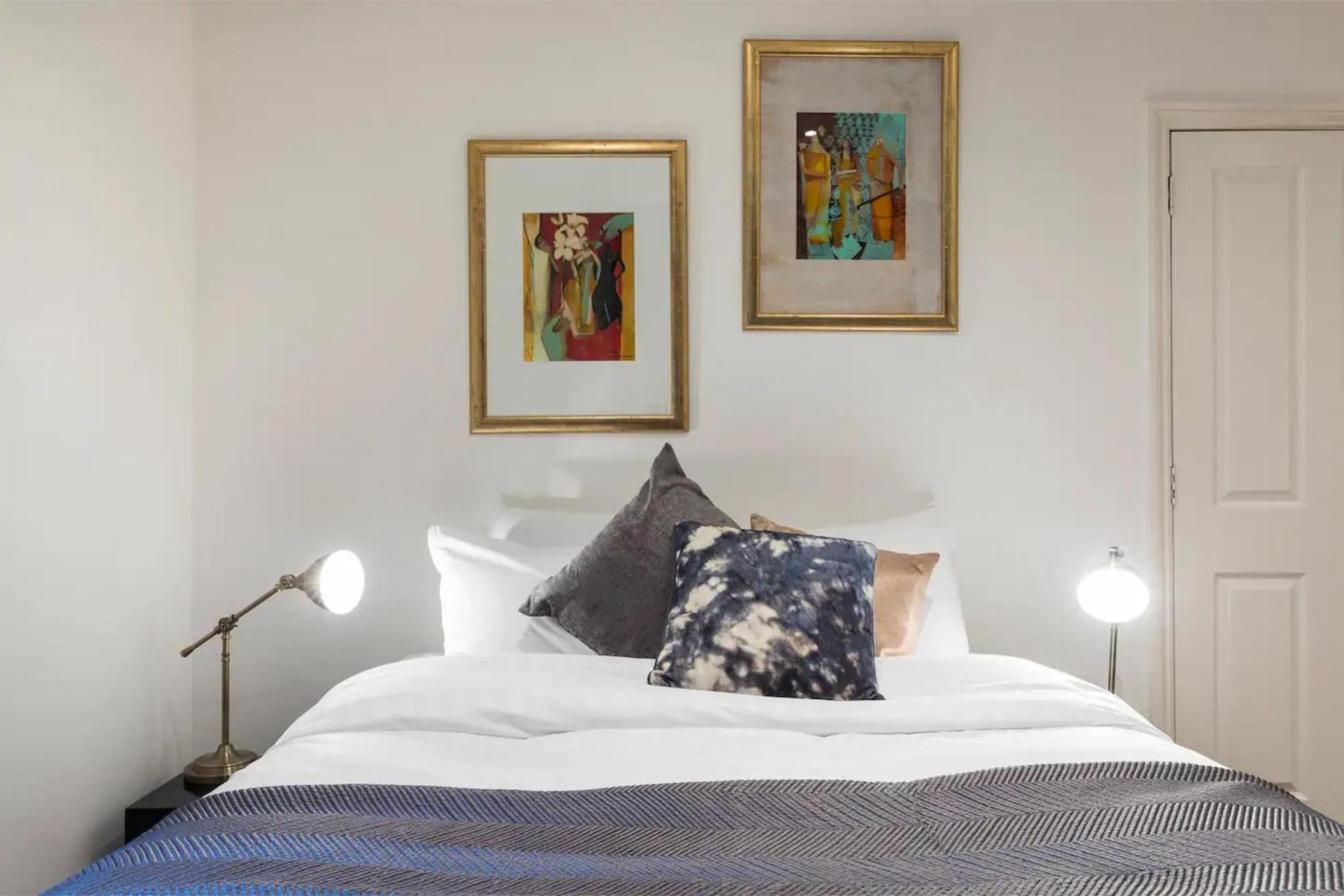 Gorgeous & Modern 2 Bedroom Sleeps Six In Earl's Court Appartement *