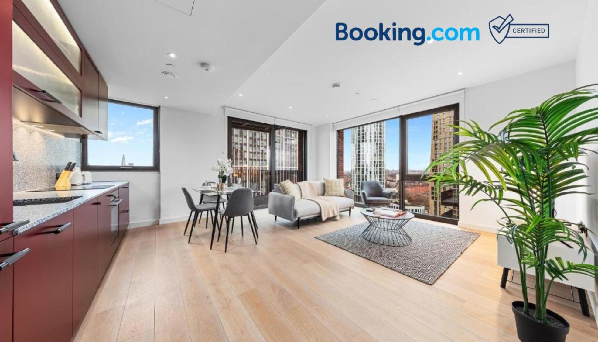 New 2 Bedroom Flat Riverview Balcony Appart hôtel *