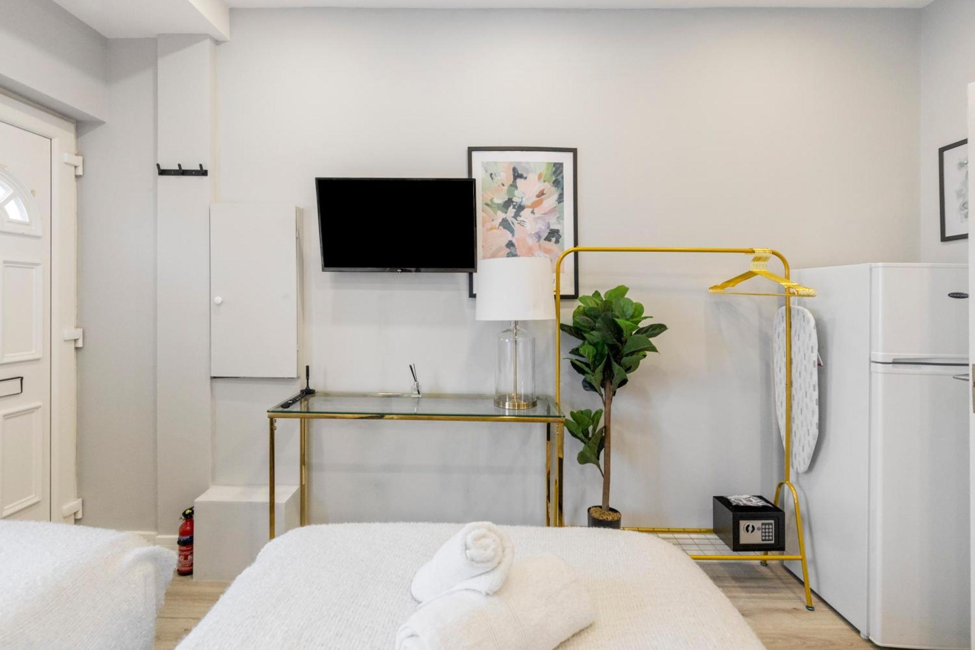 Trendy Twin Studio Modern Comfort For 2! Appartement *