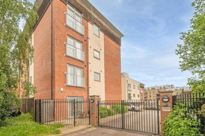 3b Modern - Garden & Free Parking Appartement Londres