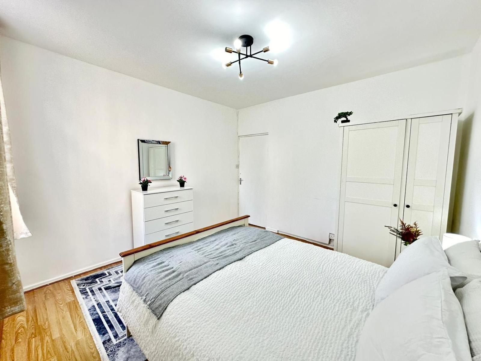 Two Bedroom Near Paddington Station Londres