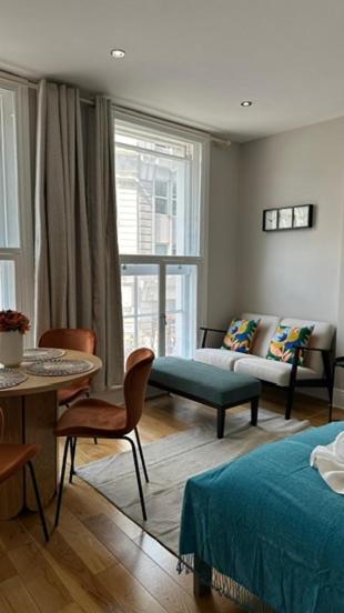 Appartement Modern Flat In