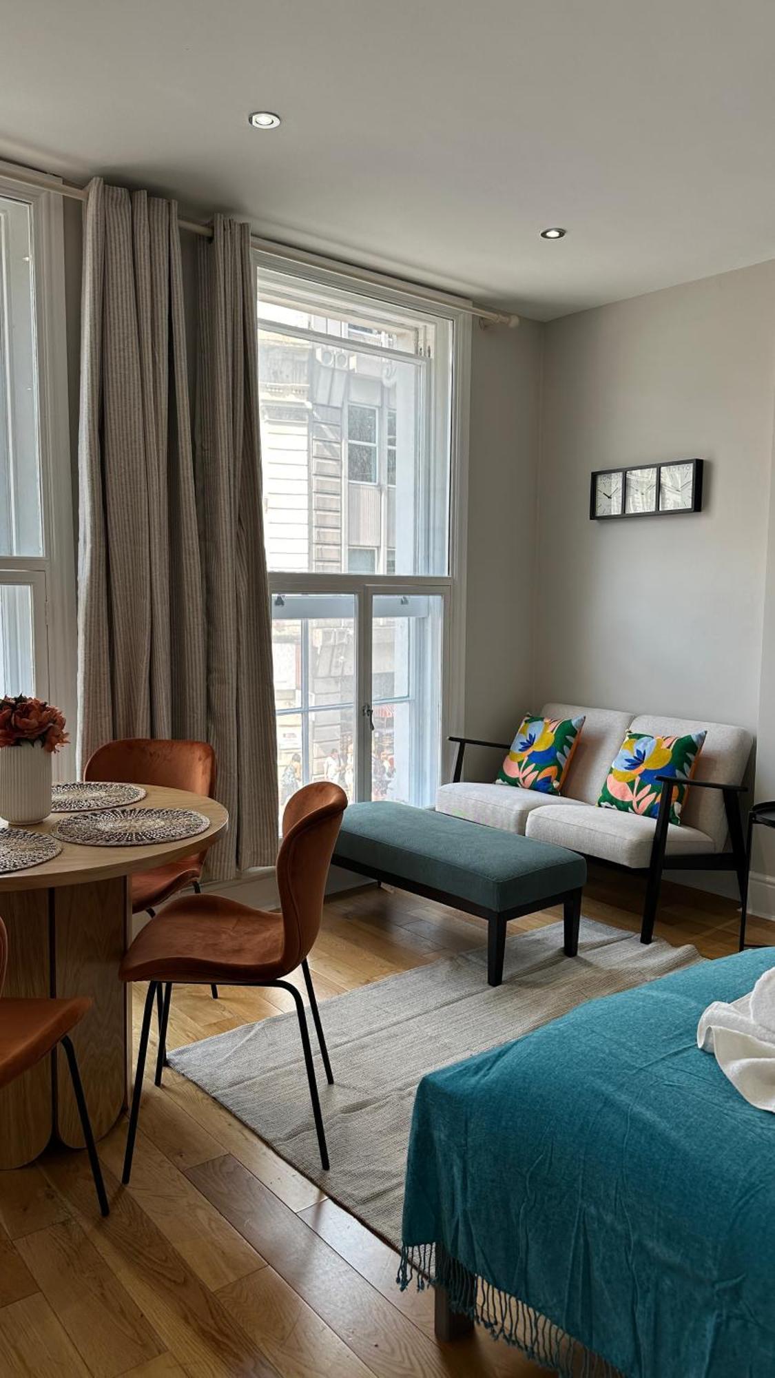 Appartement Modern Flat In *