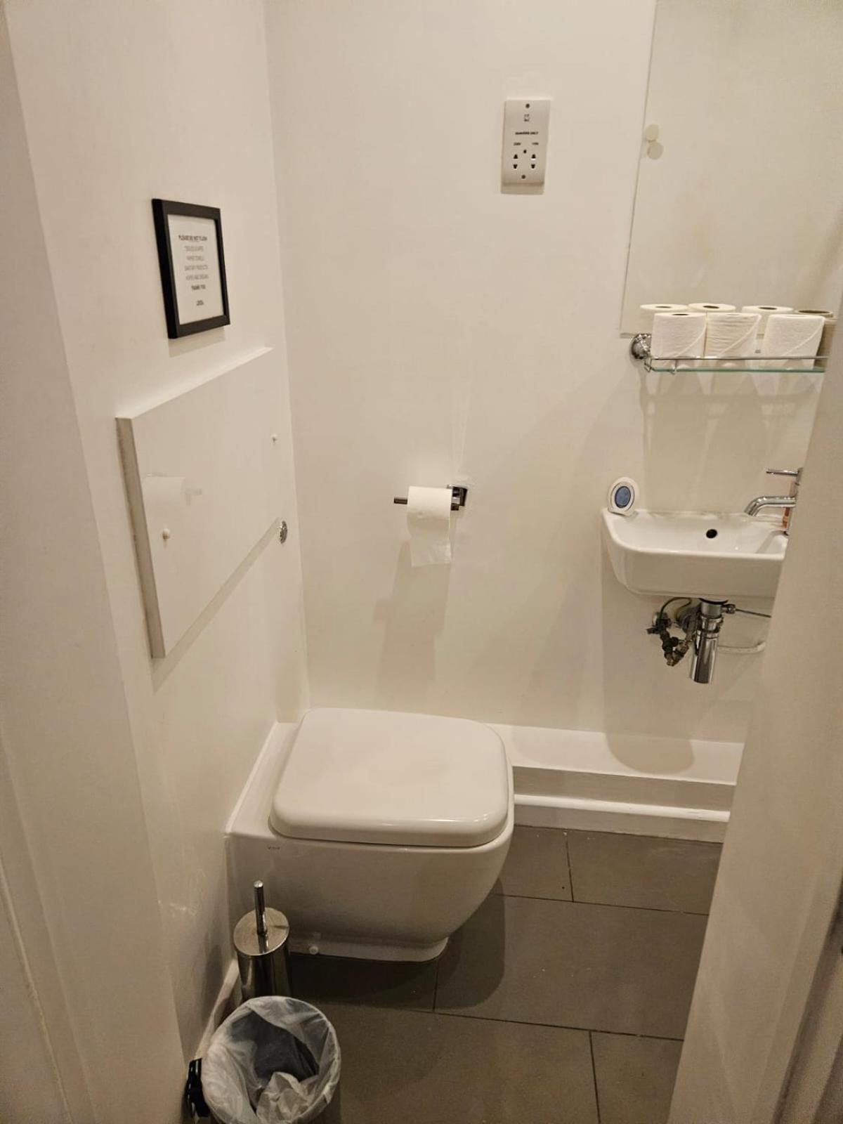 Classic For 4 In Piccadilly Soho Vr3 *