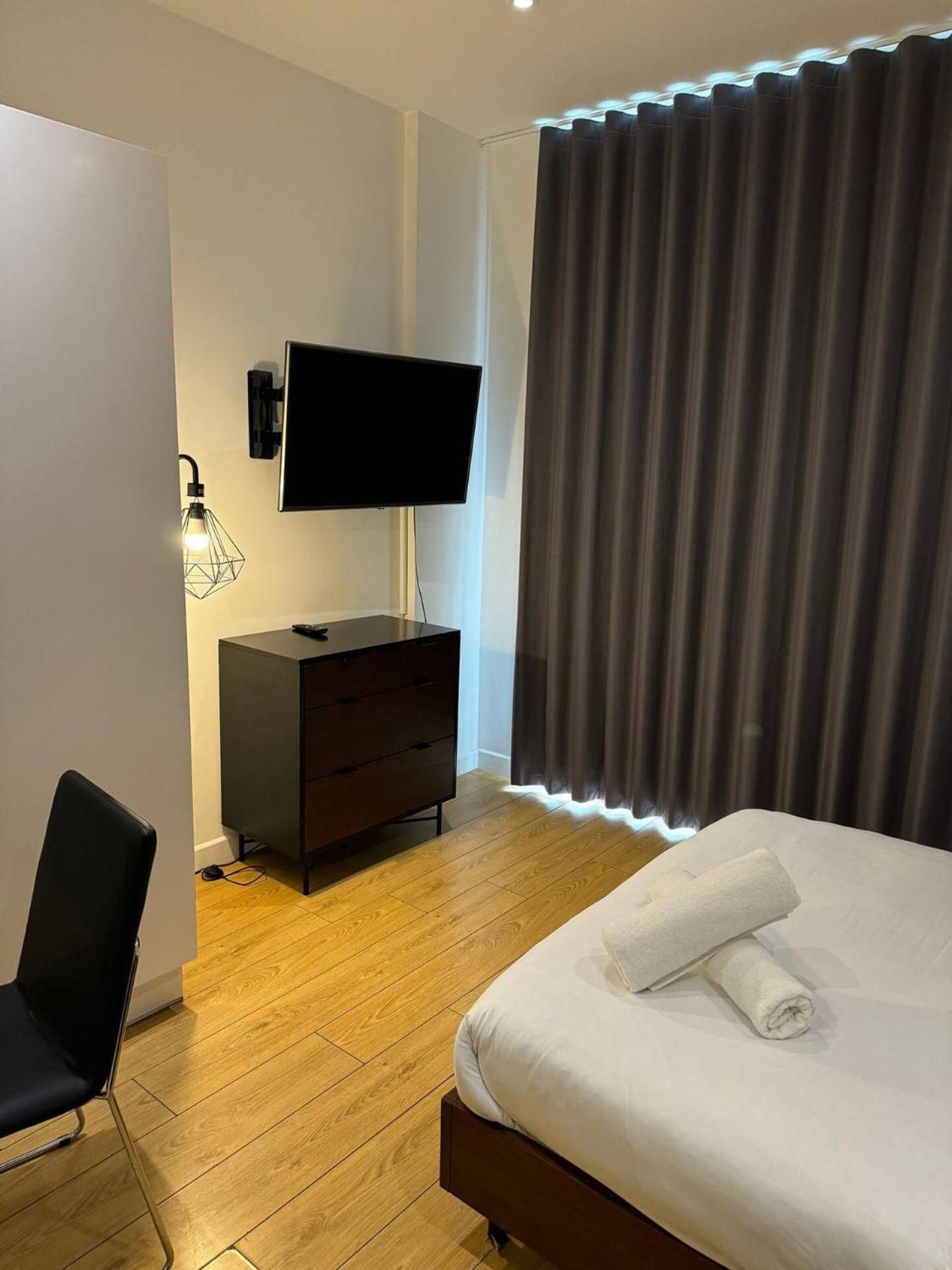 Classic For 4 In Piccadilly Soho Vr3
