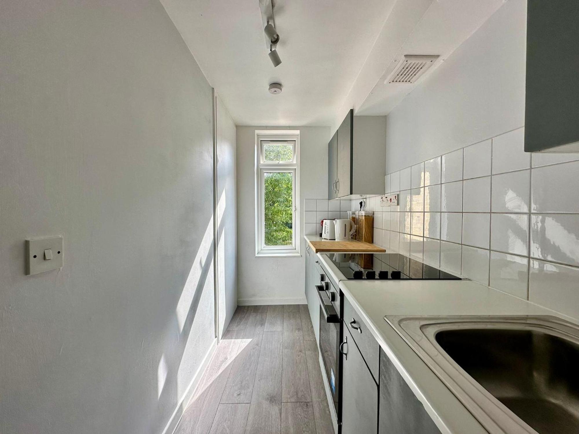 Cosy 2 Bedroom Flat In Manor House *