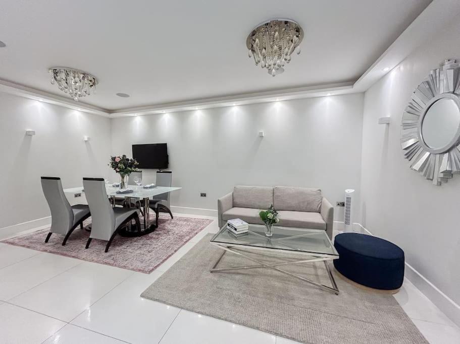 Stylish And Spacious In Prime Appartement Londres