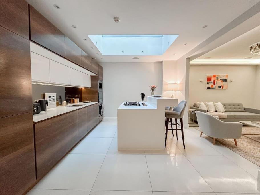 Stylish And Spacious In Prime Appartement Londres