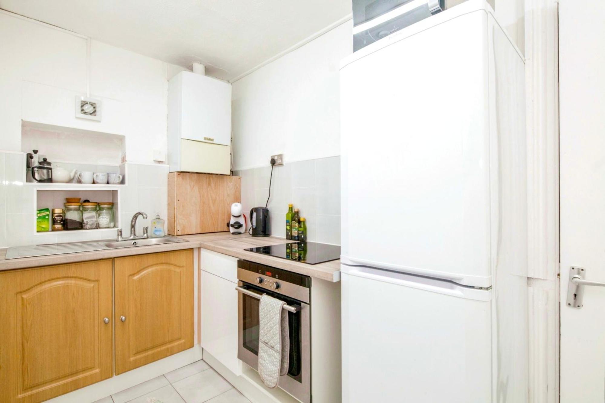 Love Flat-shared -