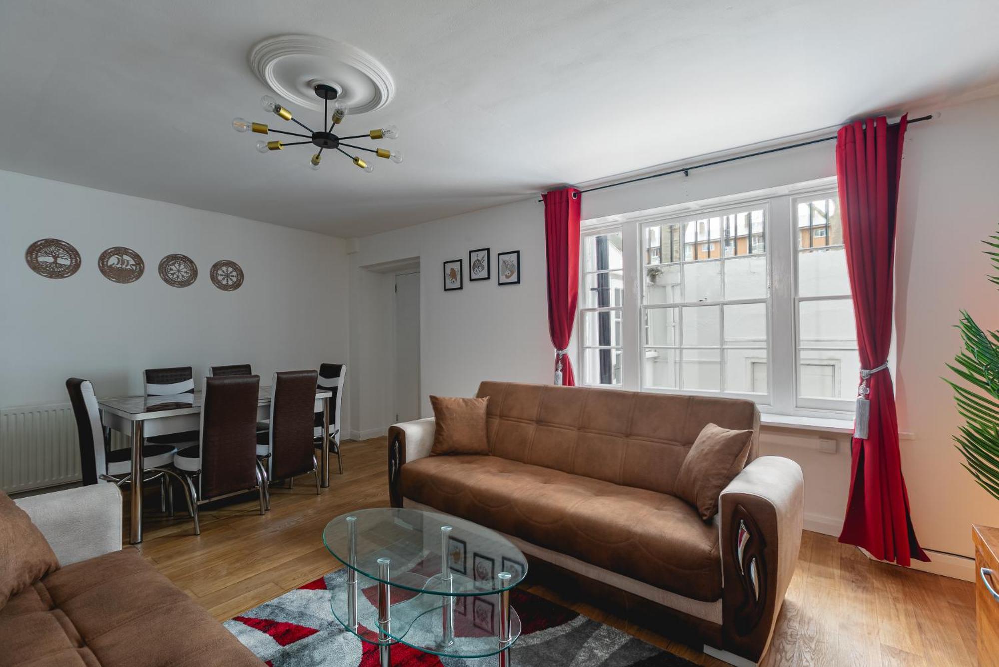 Spacious With Garden In London