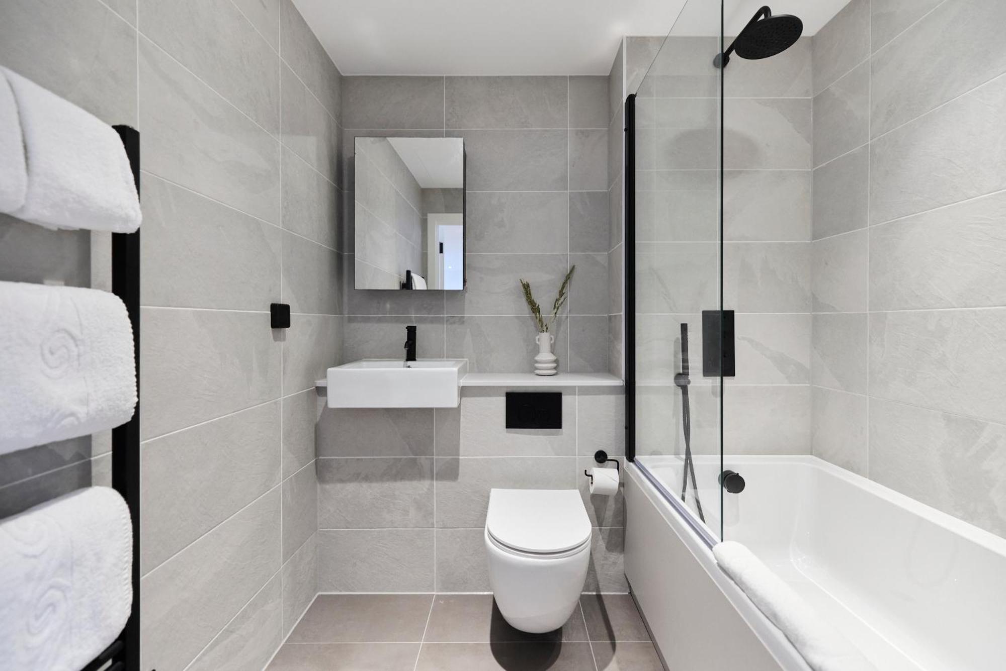 The Tottenham Paradise - Ravishing 2bdr Flat With Balcony *