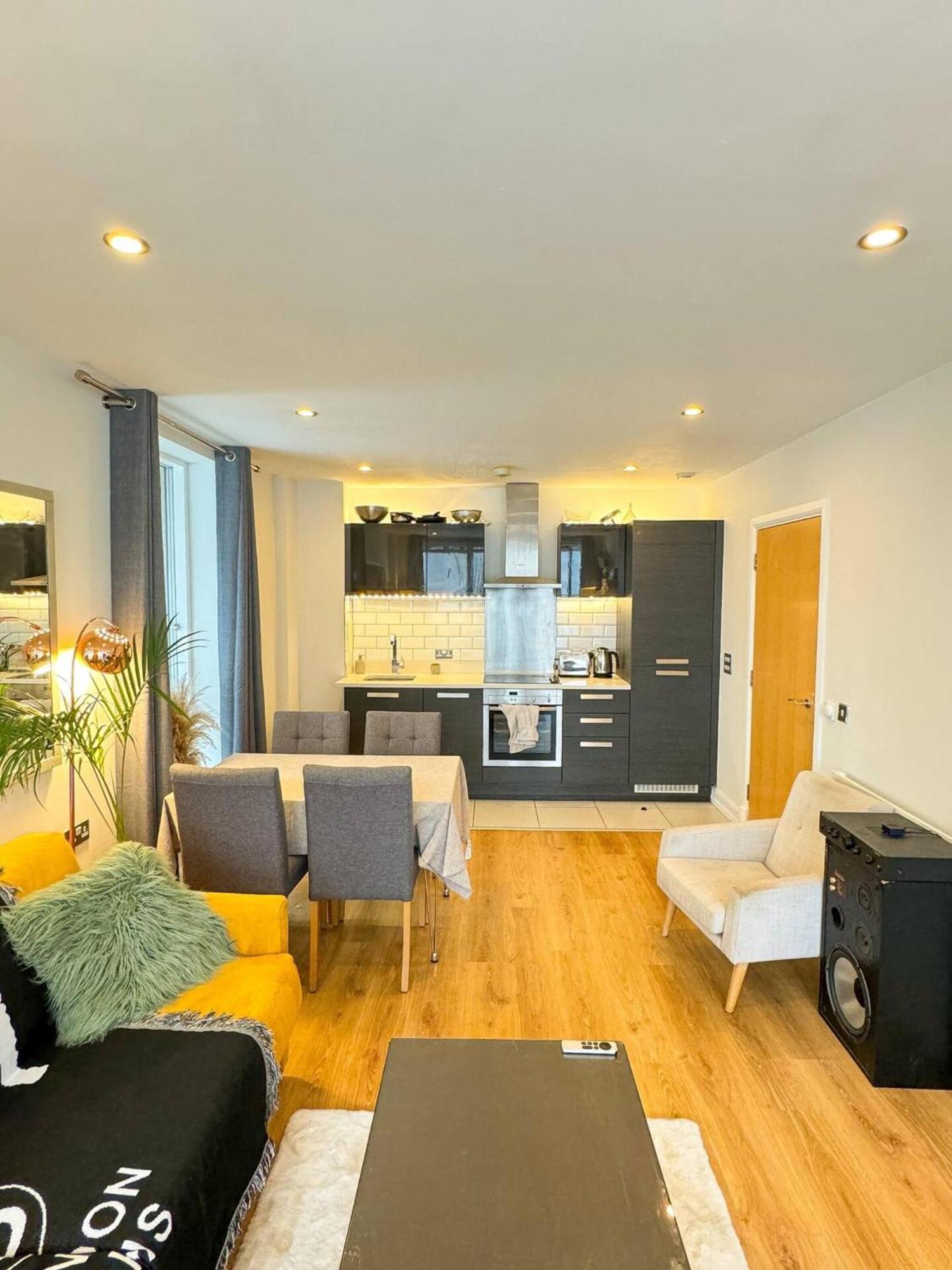 Vibrant & Inviting 1bd Flat Heart Of Haggerston! Apartamento