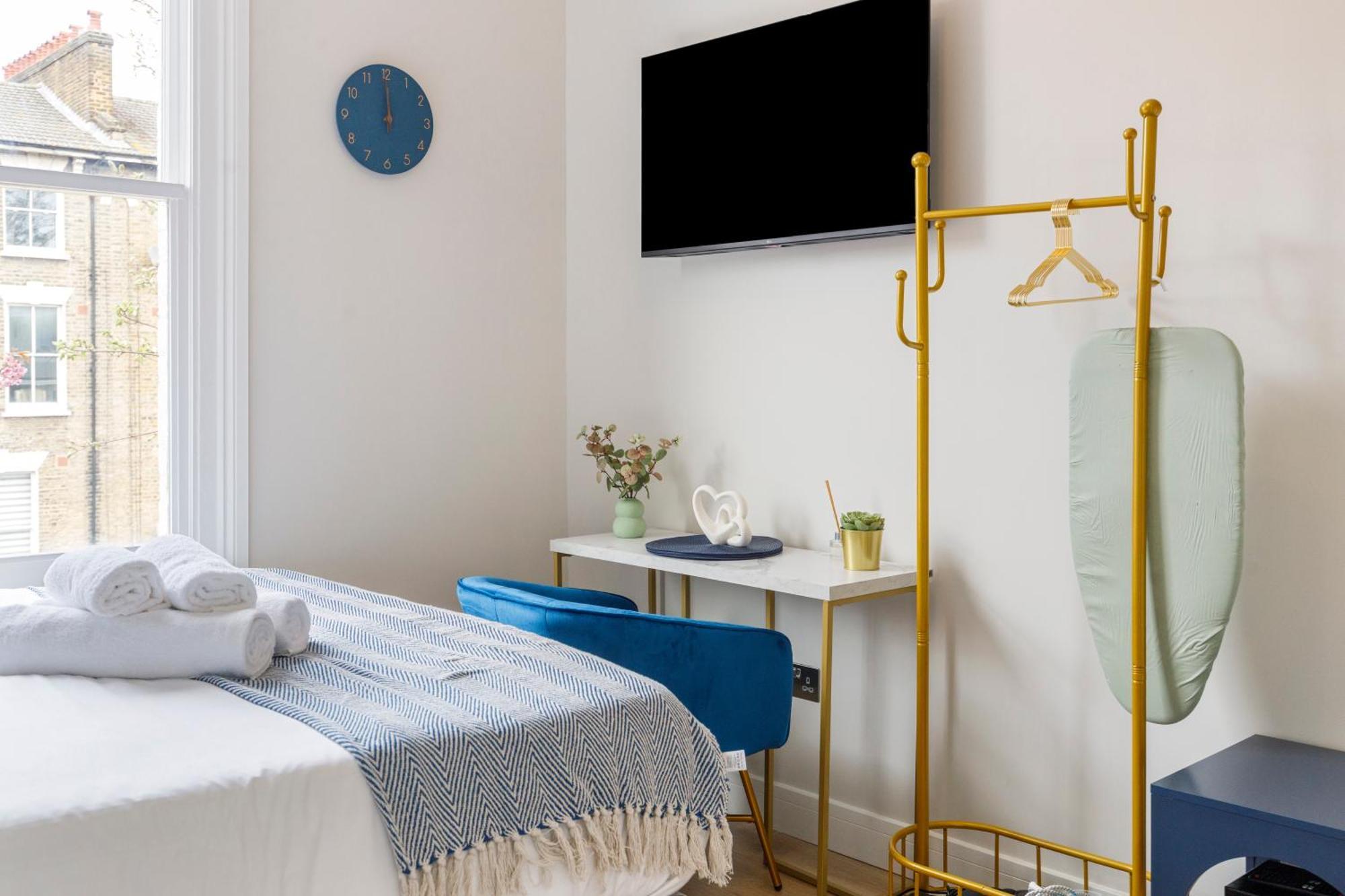 Cityscape Oasis Chic For Urban Dwellers Apartment