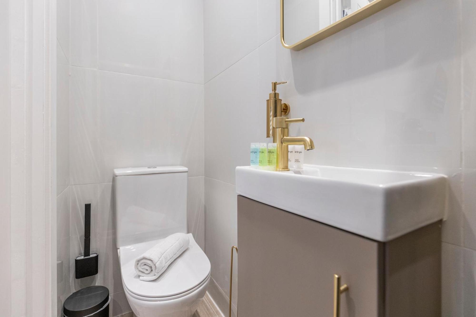 Minimalist Bliss With Refreshing Ambiance Appartement