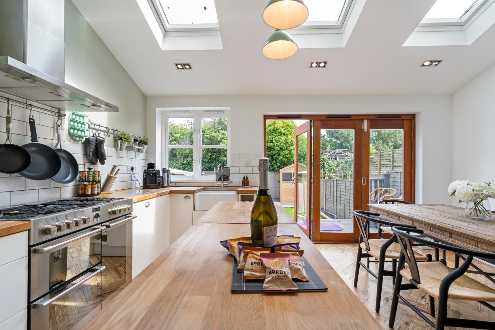 Entire House In Wimbledon Hébergement de vacances Londres