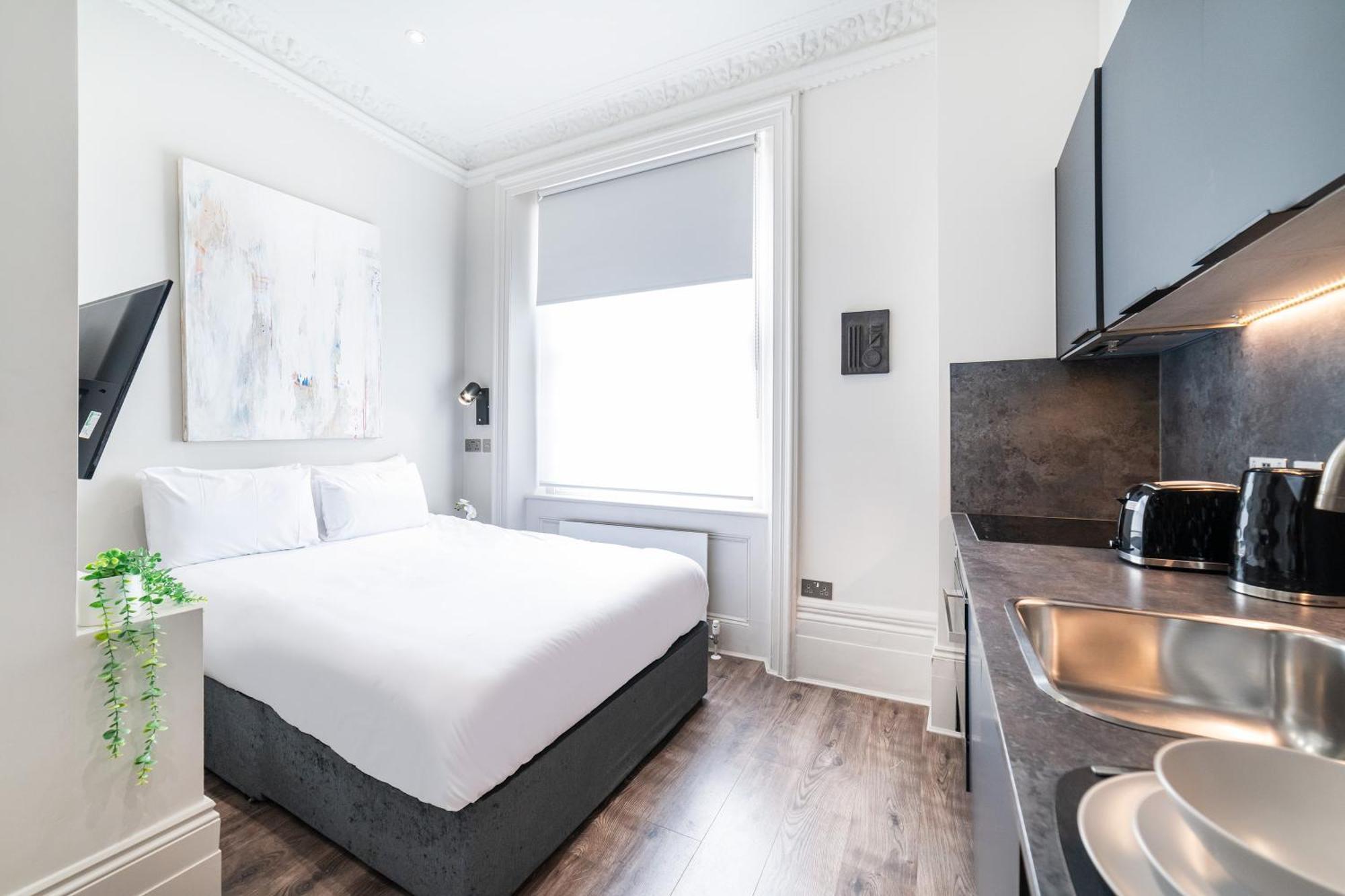 Inverness Terrace Apartment
