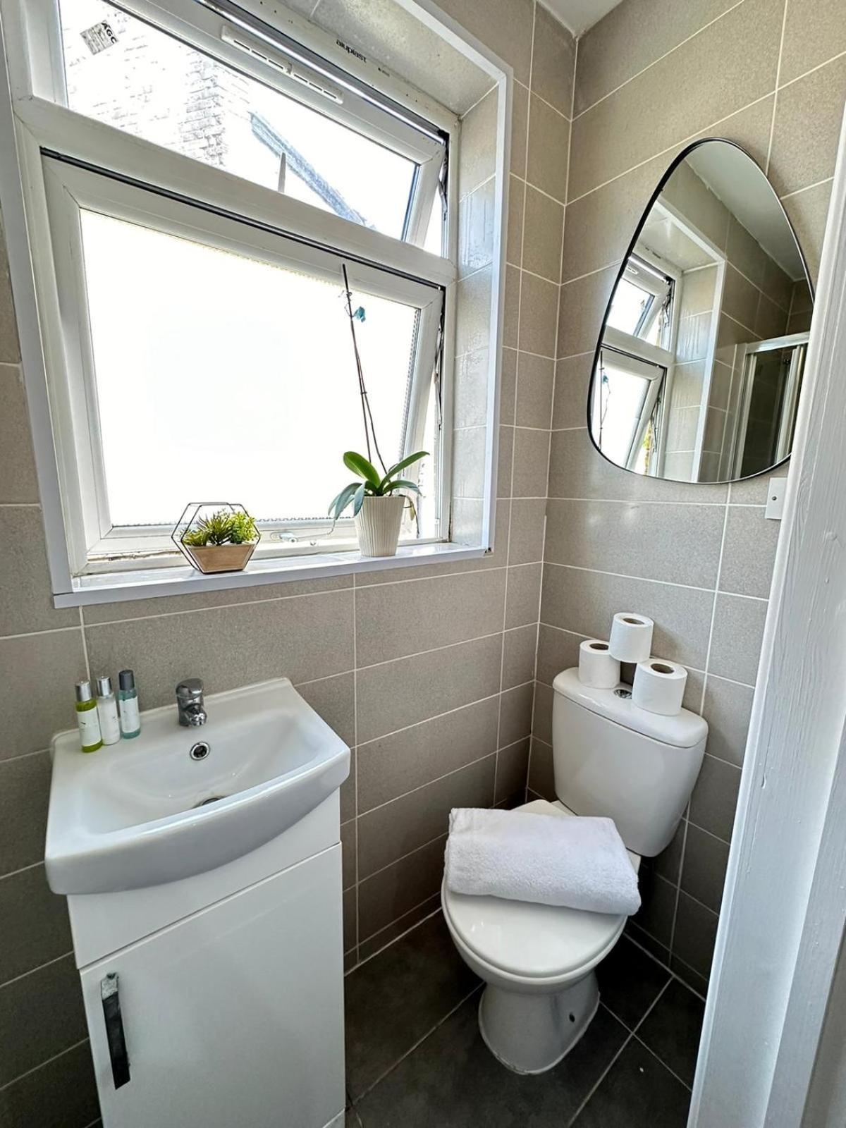 Comfortable Studio Harrow Road Appartement Londres