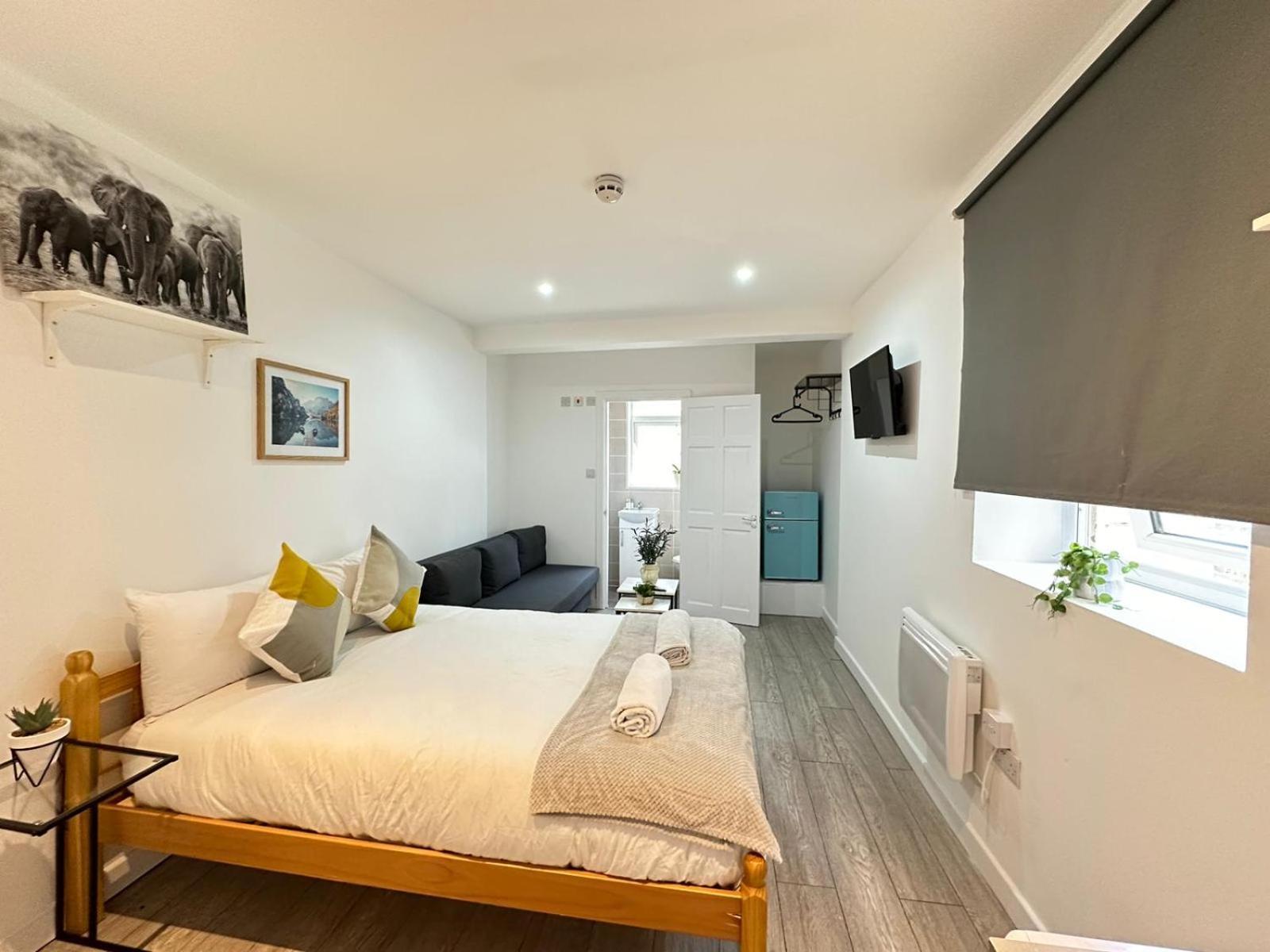 Appartement Comfortable Studio Harrow Road