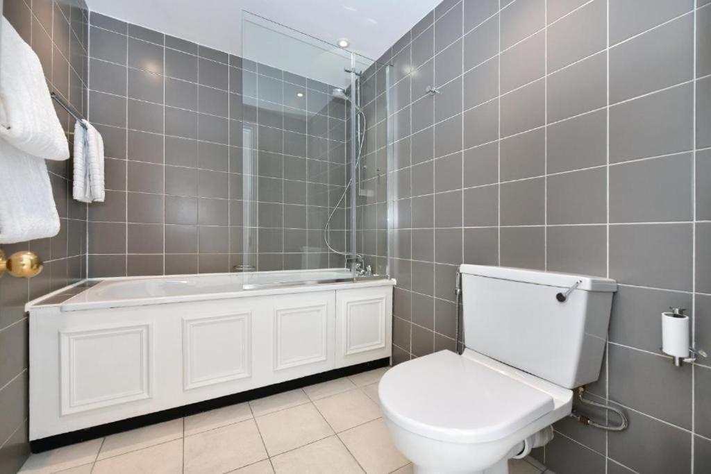 Charming 3 Bed Luxury Flat In * Londres