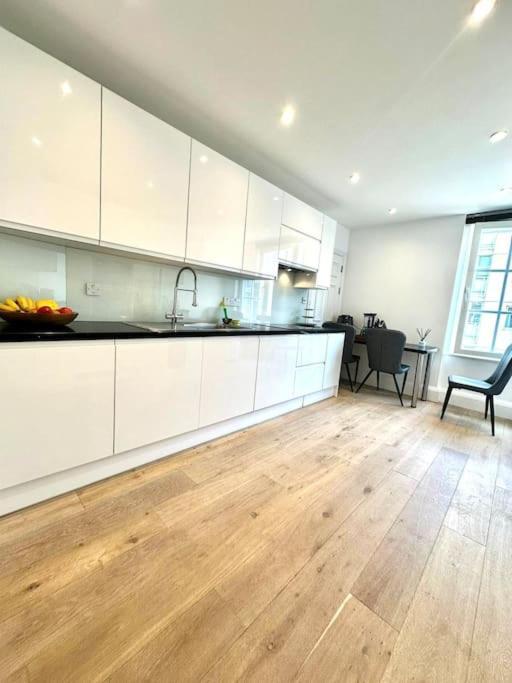Charming 3 Bed Luxury Flat In Appartement *