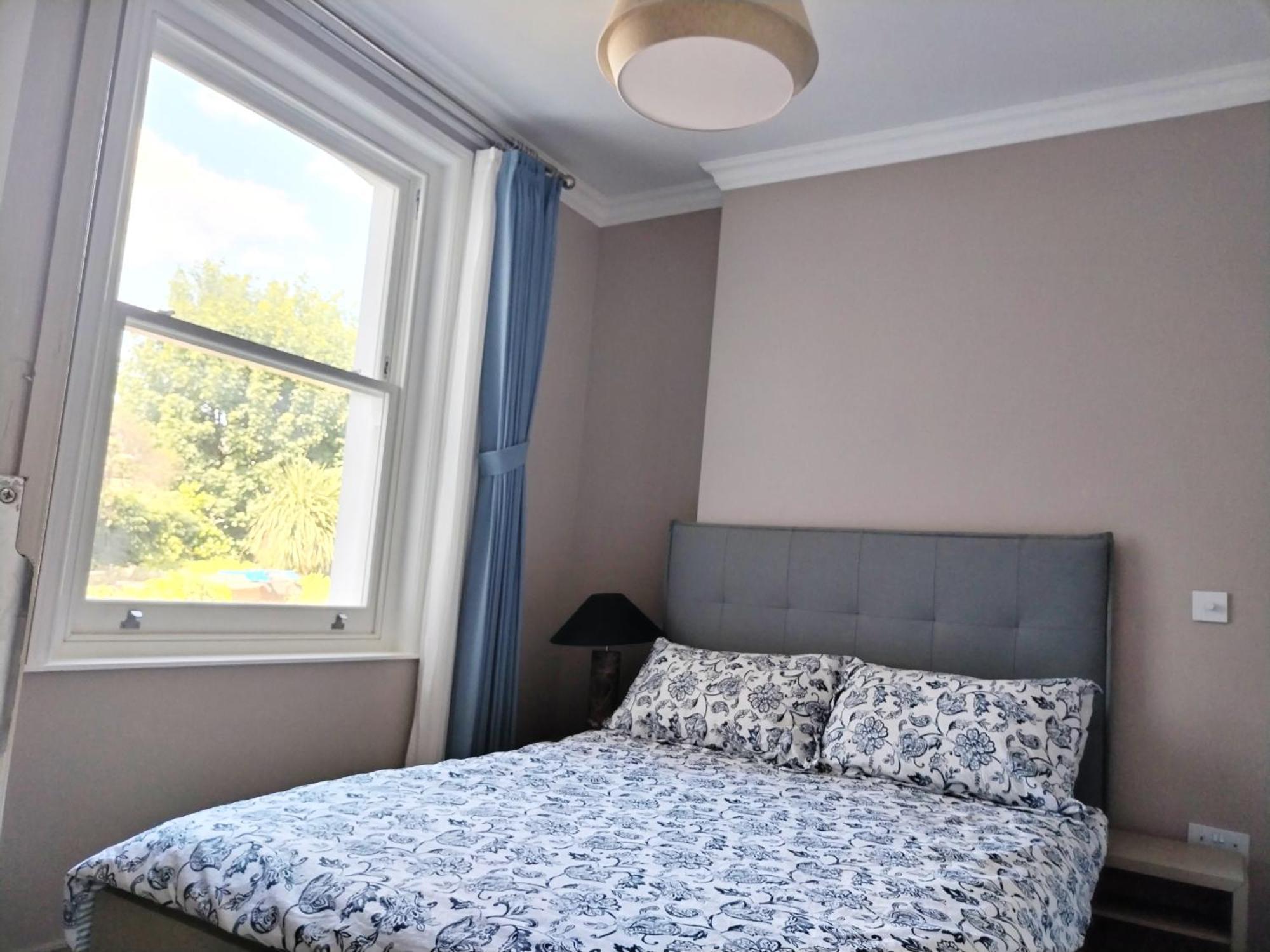 New Refurbished One Bed Flat In The West Apartamento