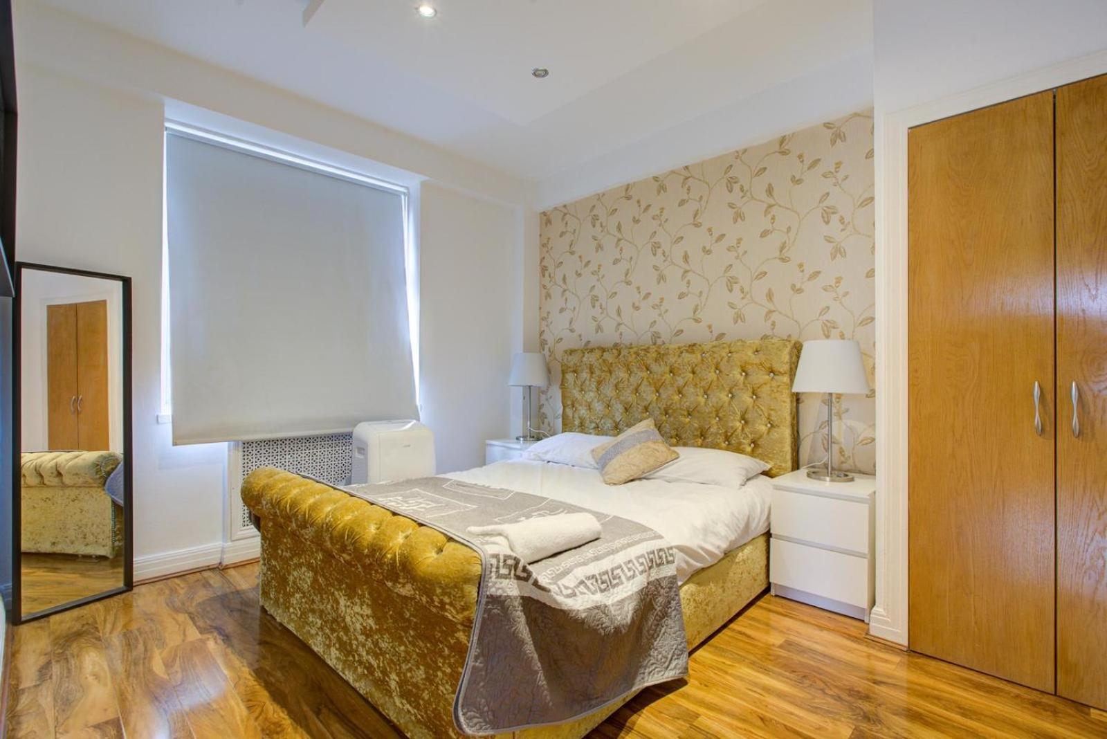 Knightsbridge Luxurious - Facing Harrods * London