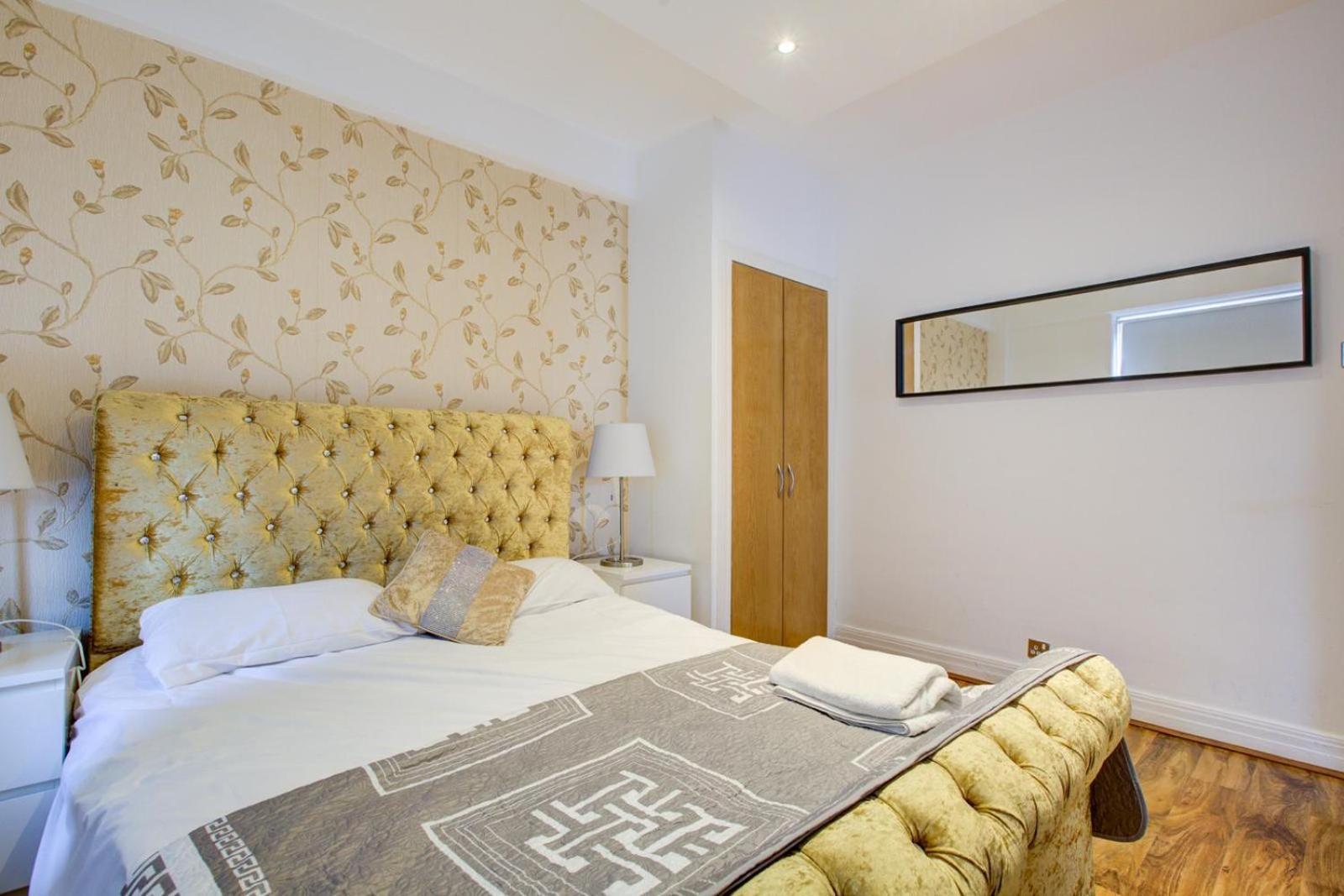 Knightsbridge Luxurious - Facing Harrods Apartamento