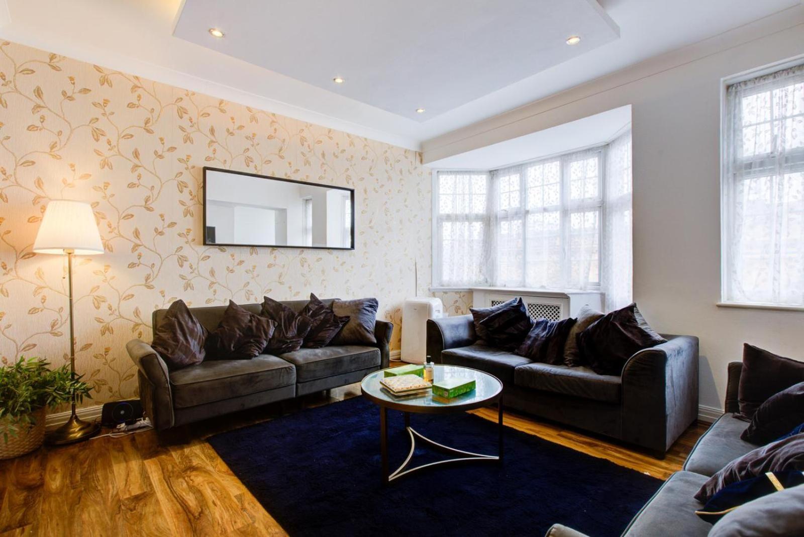 Knightsbridge Luxurious - Facing Harrods Apartamento