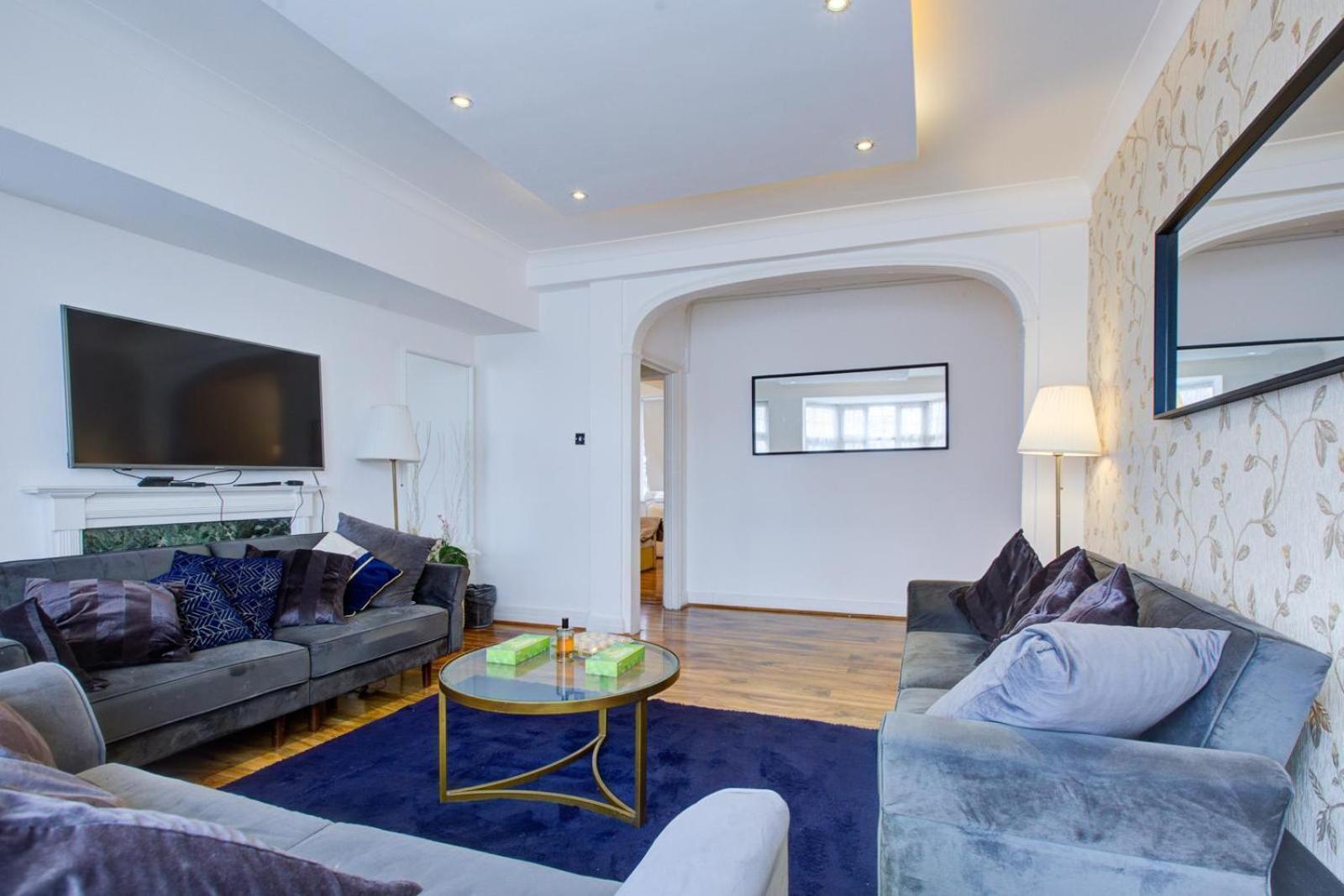 Knightsbridge Luxurious - Facing Harrods * London