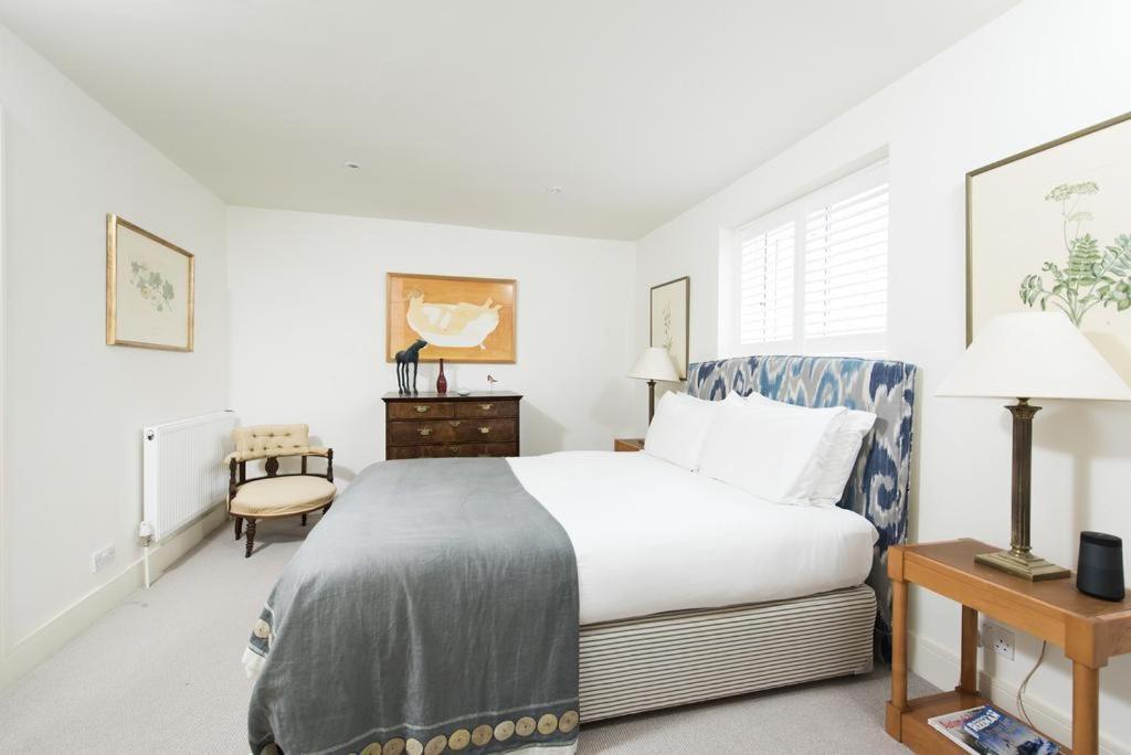 Perfect Kensington Mews House - Quiet Location Hébergement de vacances