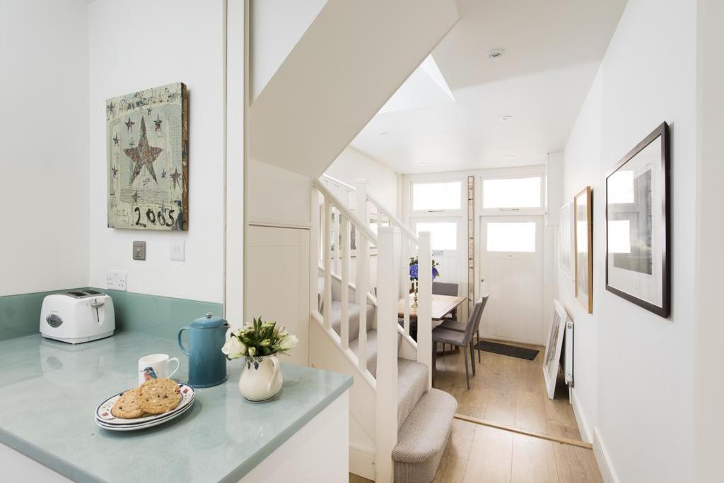 Hébergement de vacances Perfect Kensington Mews House - Quiet Location Londres