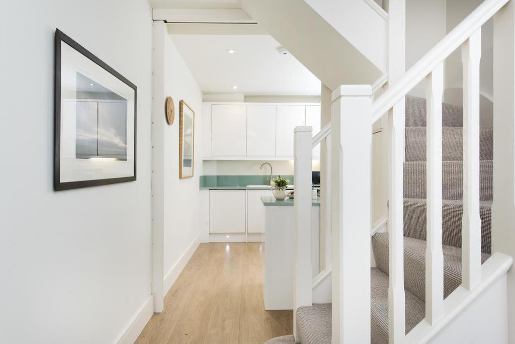 Perfect Kensington Mews House - Quiet Location Hébergement de vacances