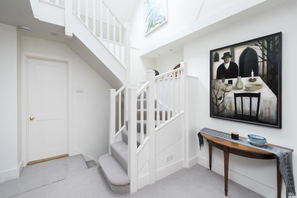 Perfect Kensington Mews House - Quiet Location Hébergement de vacances