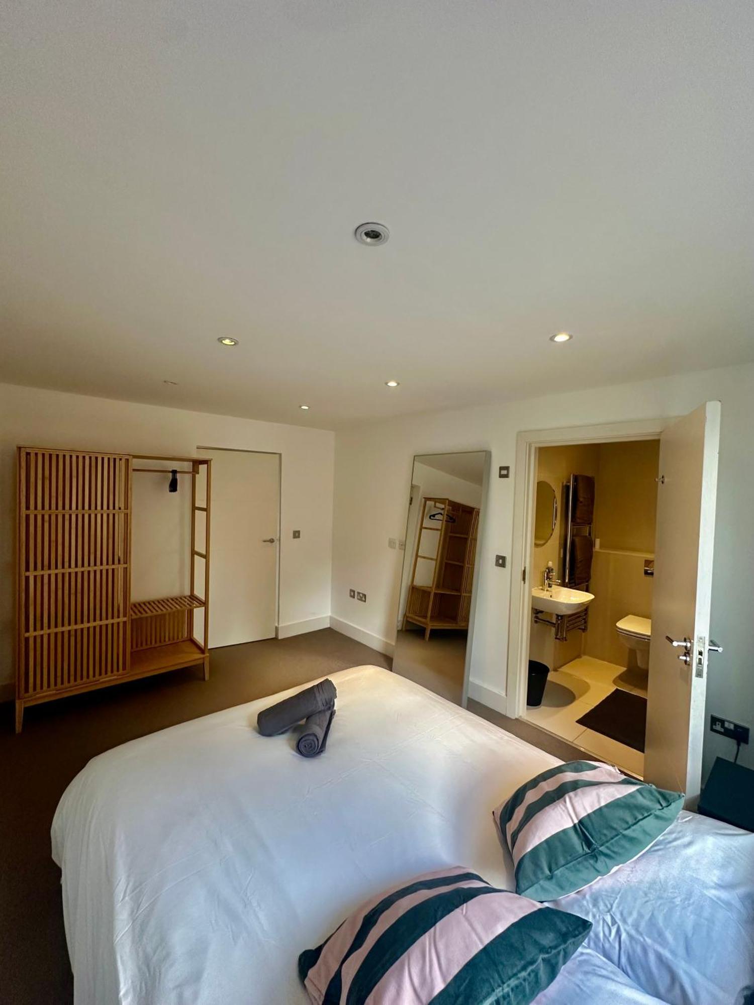 Large, Family Friendly 3-bed Flat In Wood * Londres