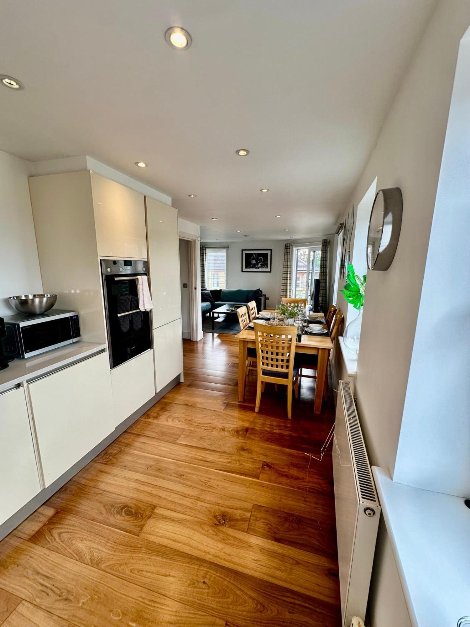 Apartamento Large, Family Friendly 3-bed Flat In Wood