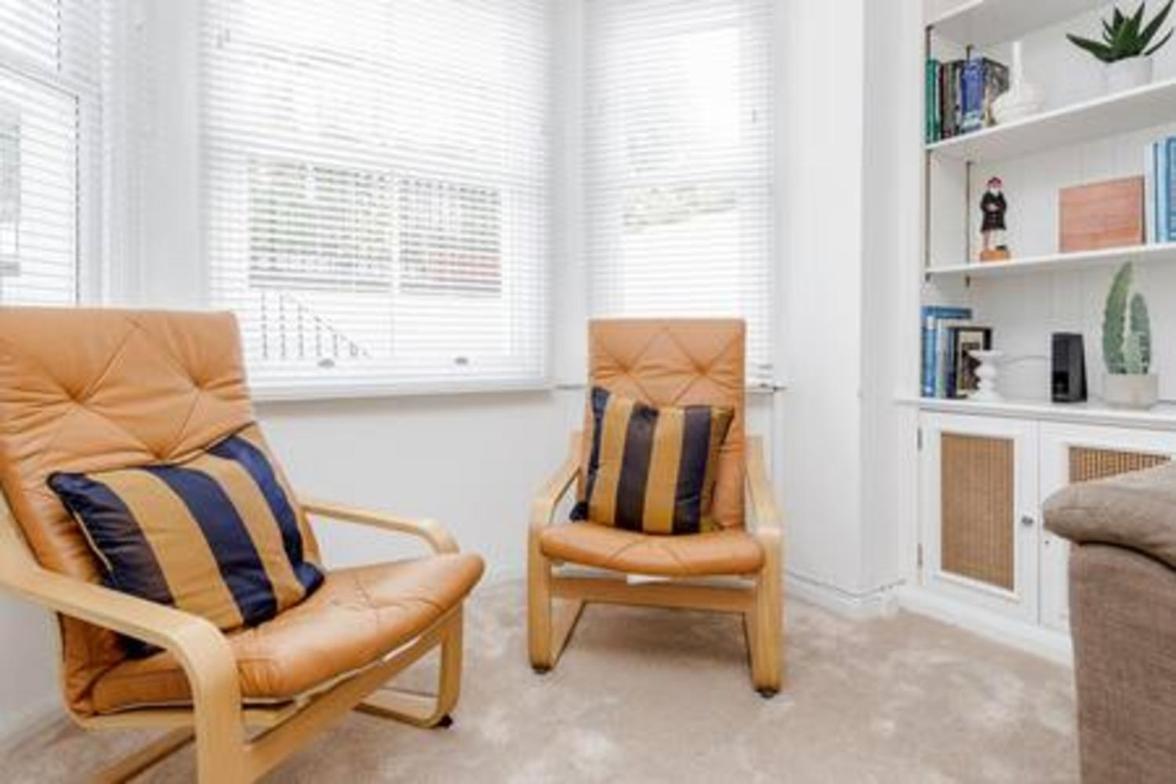 Large 2bed1.5bath With Garden In Ovalvauxhall Appartement *