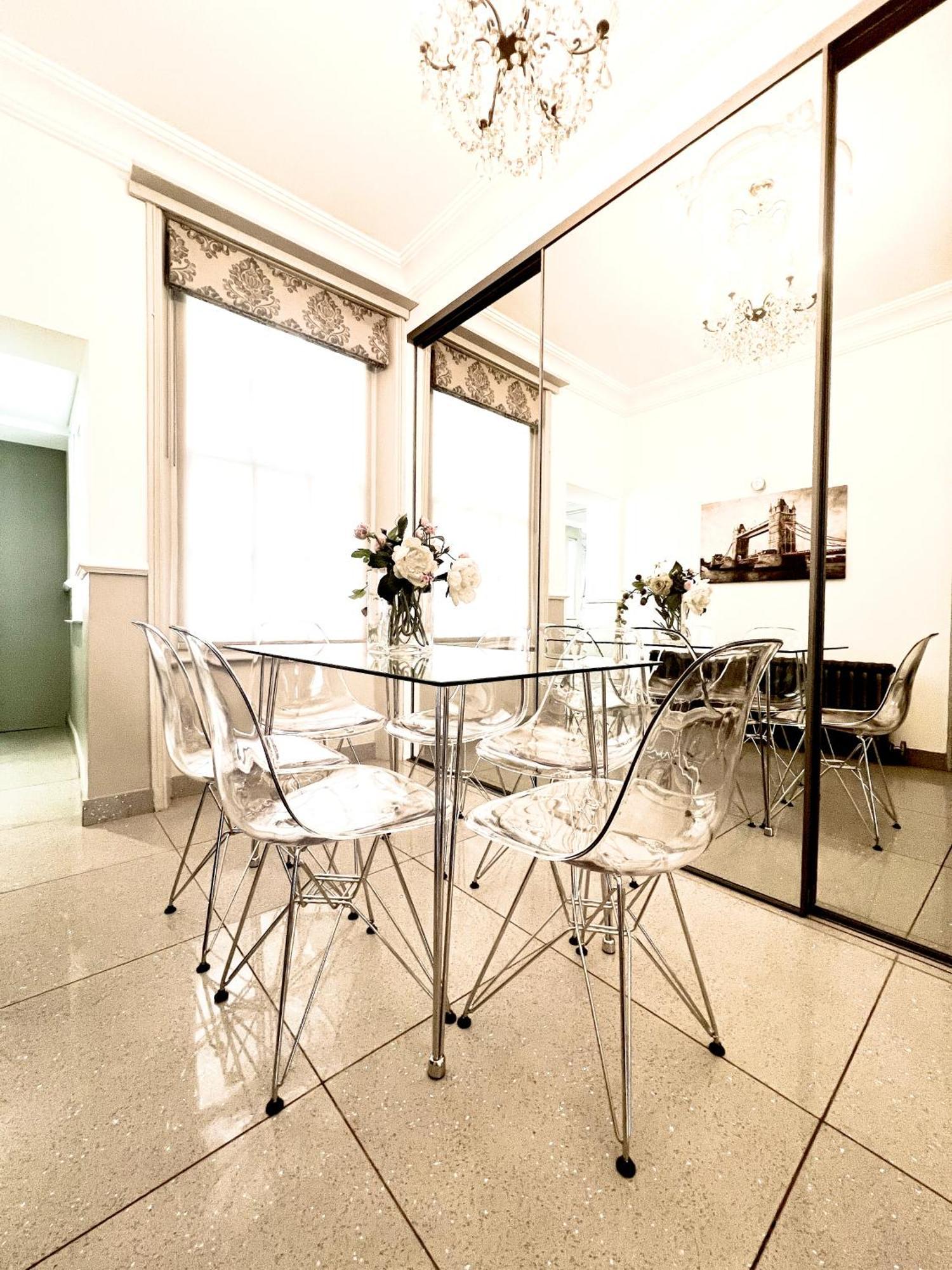 Apartment Victoria Belgravia Townhouse London