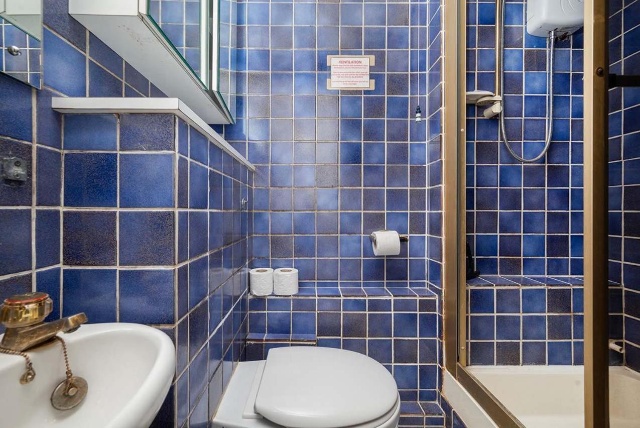 Compact In Apartment London