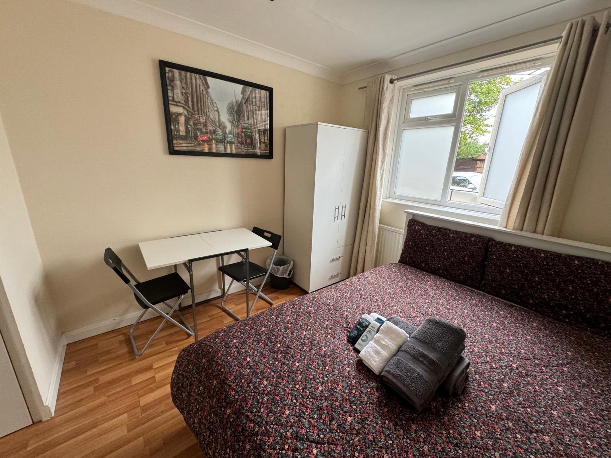 Huge And Affordable 3 Bedroom Flat In Hammersmith For 7 People With Welcome Breakfast Apartamento Londres