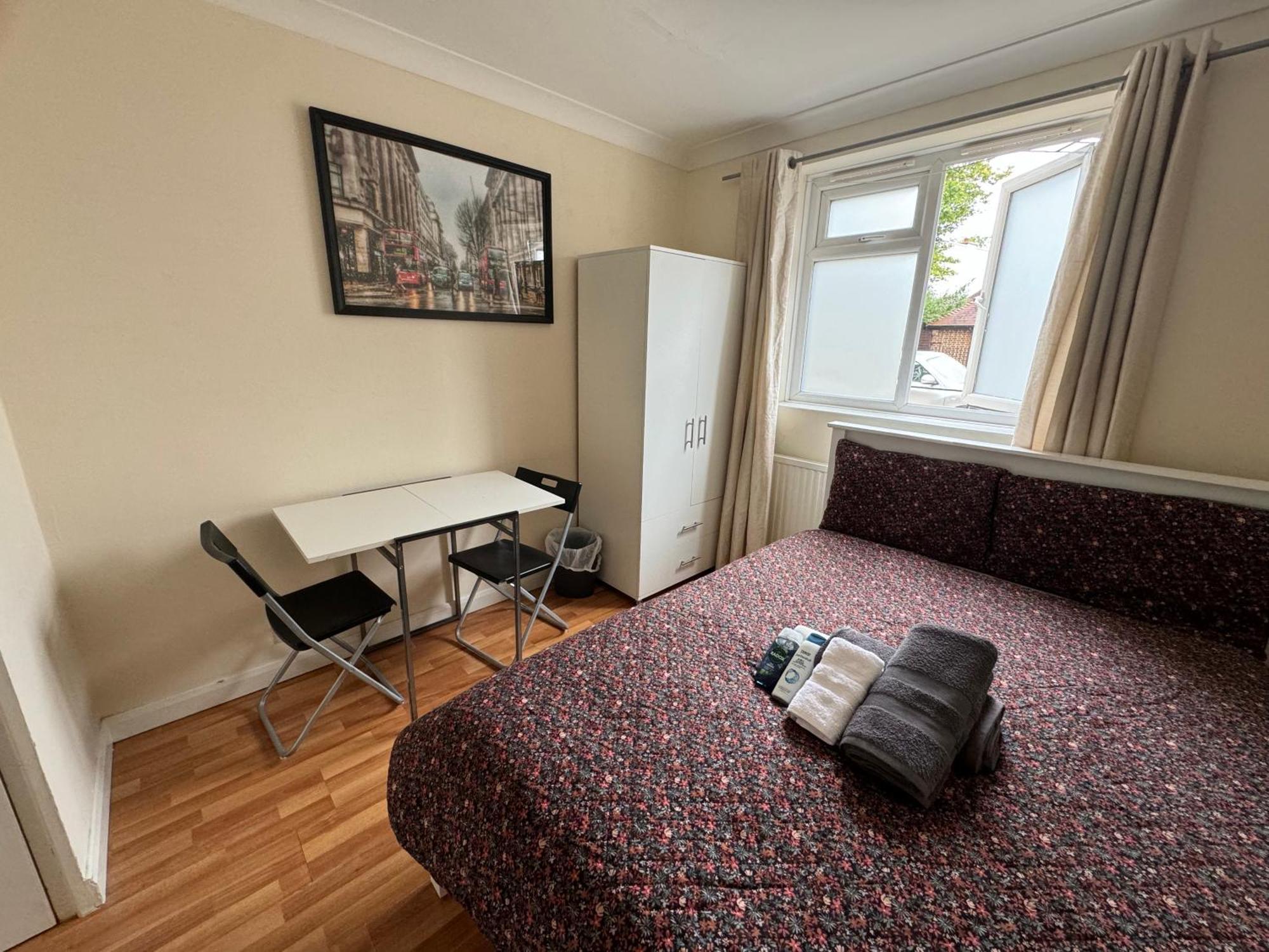Huge And Affordable 3 Bedroom Flat In Hammersmith For 7 People With Welcome Breakfast * Londres